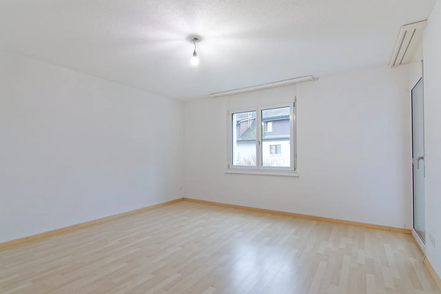 Condominio di 4,5 stanze - Foto 4 di 10