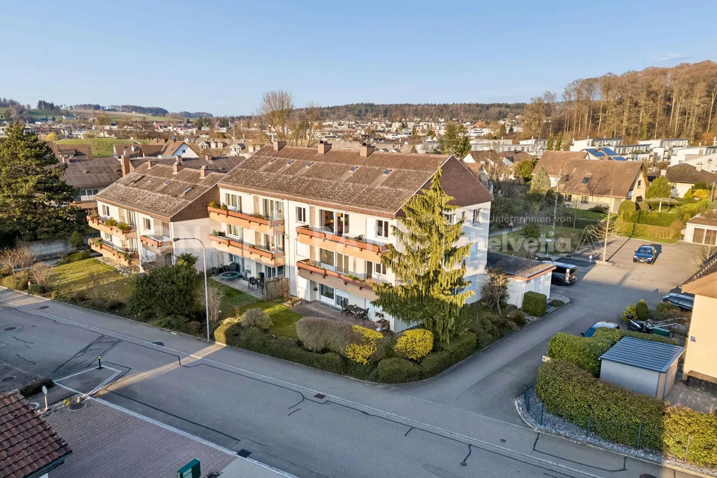 Attractive 3.5-room apartment with large and small balcony - Photo 1 of 14