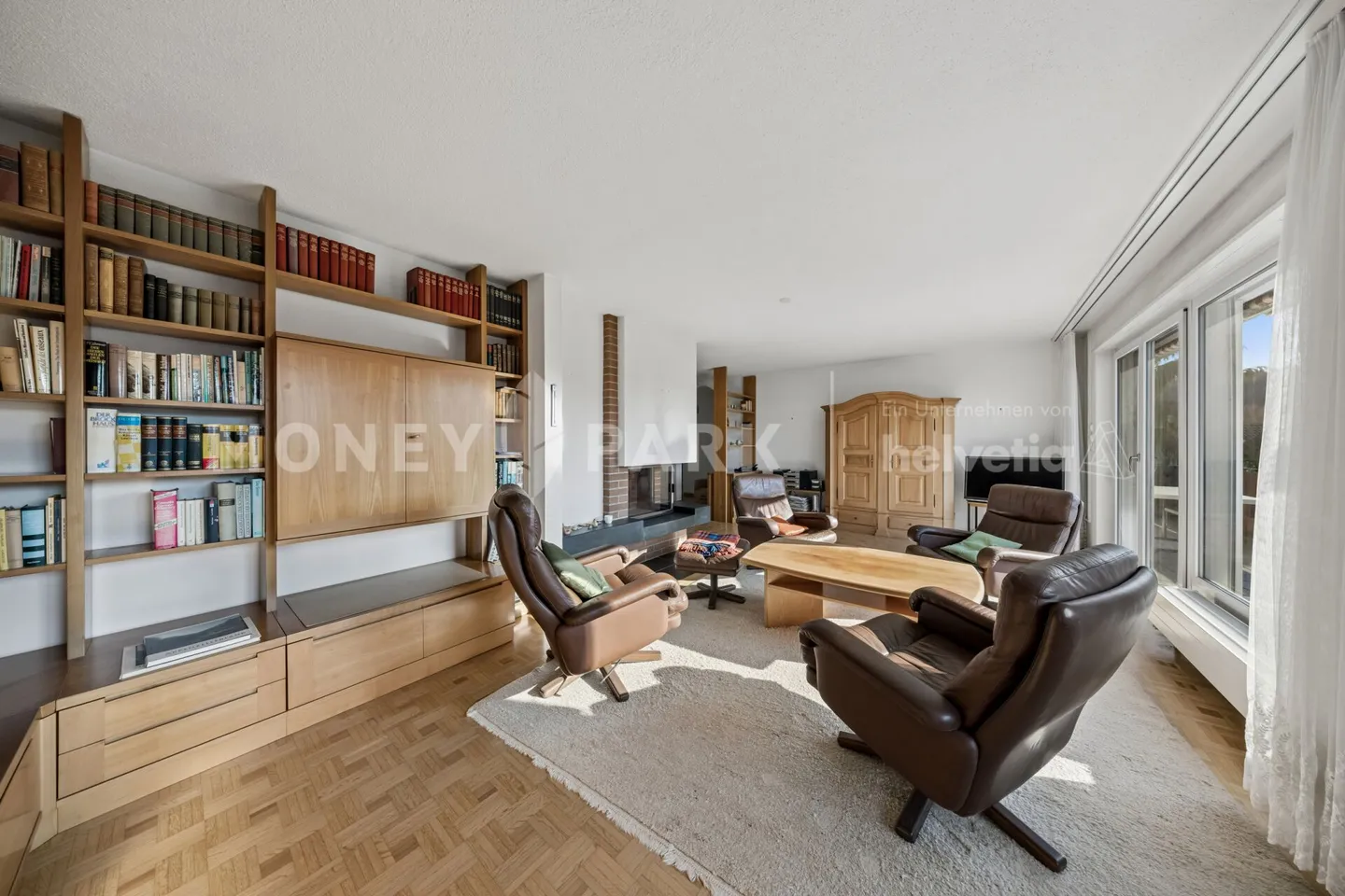 Attractive 3.5-room apartment with large and small balcony - Photo 2 of 14