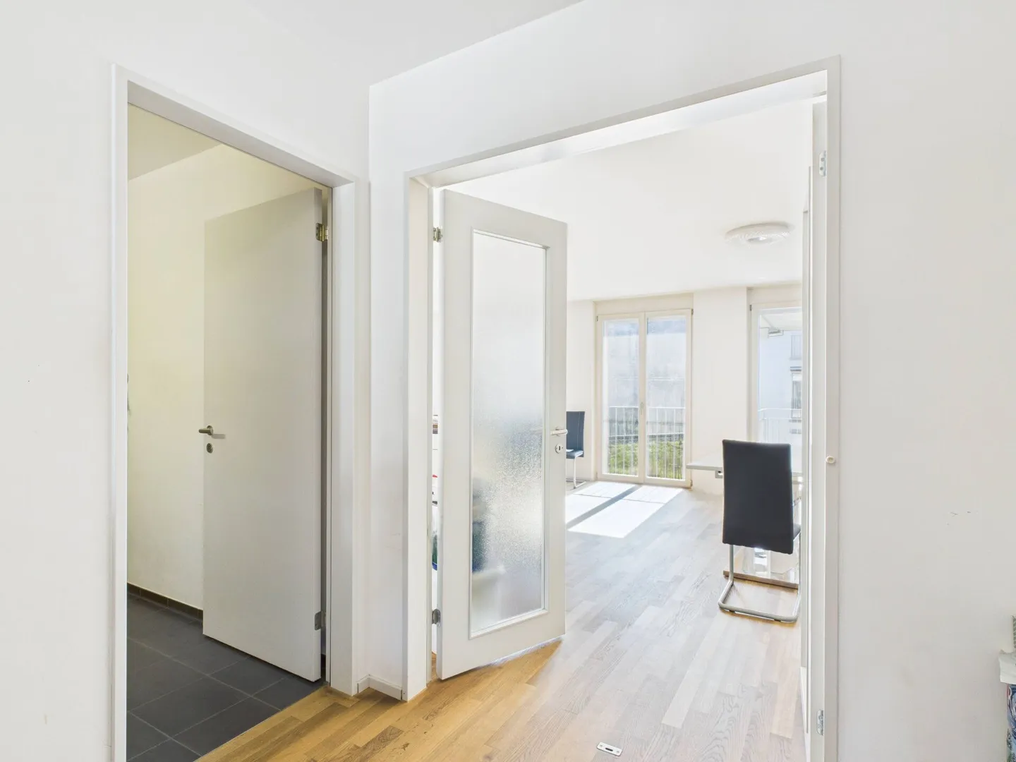 Neuwertige 4.5-Zimmer-Wohnung in Embrach - Foto 1 von 7