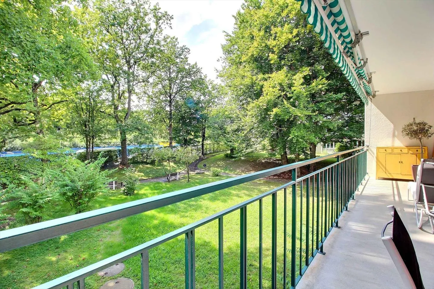 Furnished 5-room apartment - Photo 6 of 12