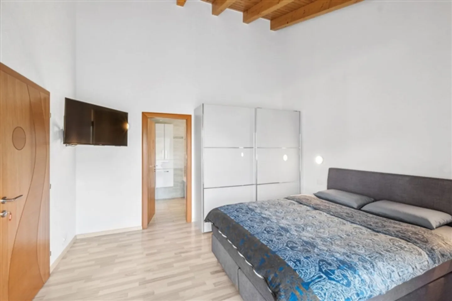 In the municipality of Crans-Montana! - Photo 5 of 6