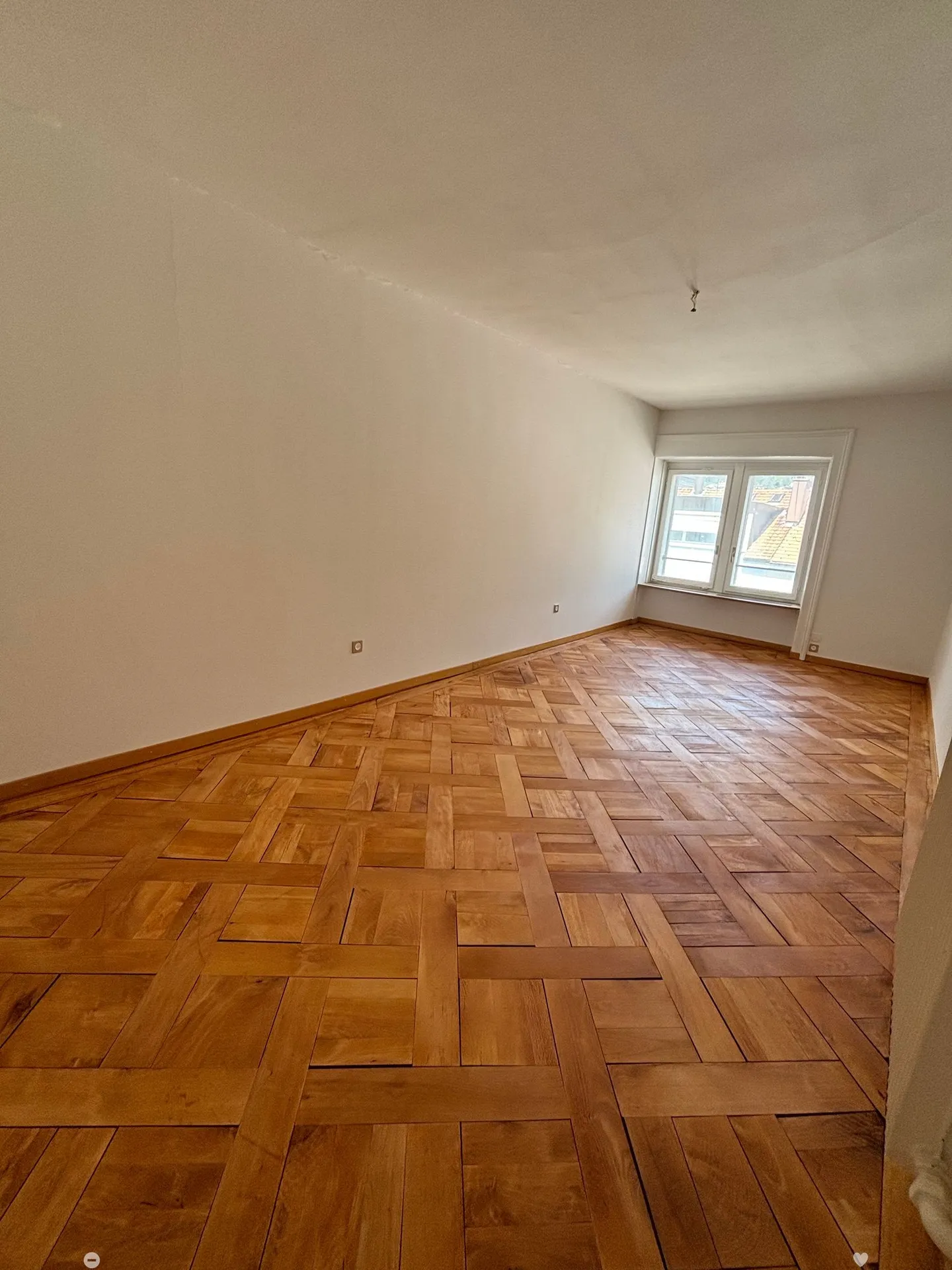 Charming 3.5-room apartment on Bahnhofstrasse in Biel - Photo 4 of 12
