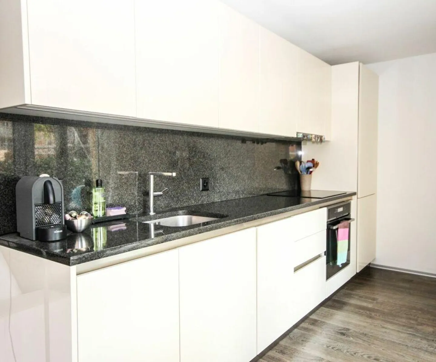 Appartement moderne dans un emplacement central ! - Photo 1 sur 6