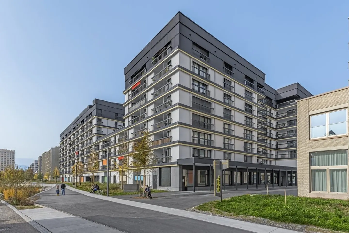 Modernes Apartment in Schlieren - Foto 1 von 11