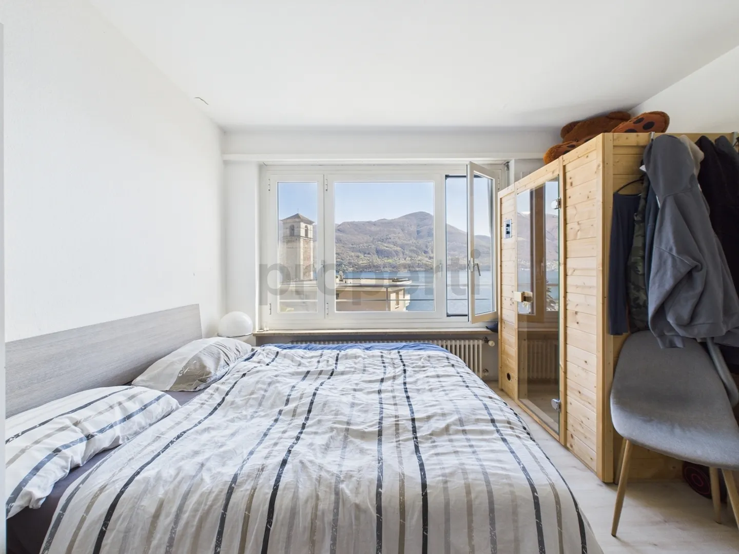 Zweites Traumhaus mit Panoramablick auf den See - Foto 4 von 11