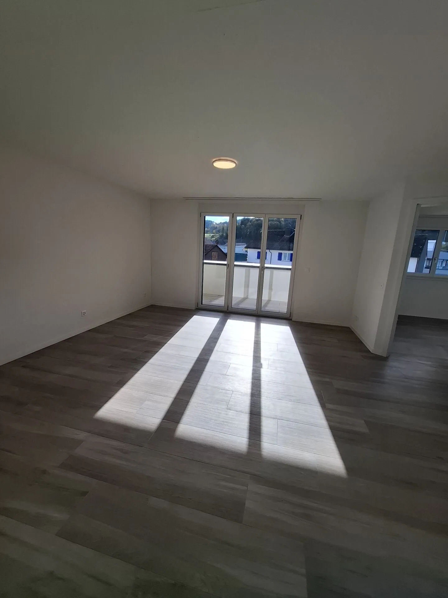 2.5 Zi-Wohnung mit Balkon, NEUBAU - Foto 5 von 10