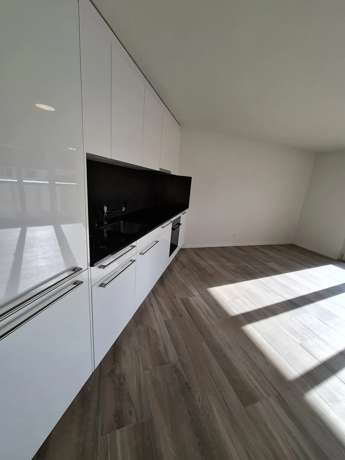 2.5 Zi-Wohnung mit Balkon, NEUBAU - Foto 7 von 10