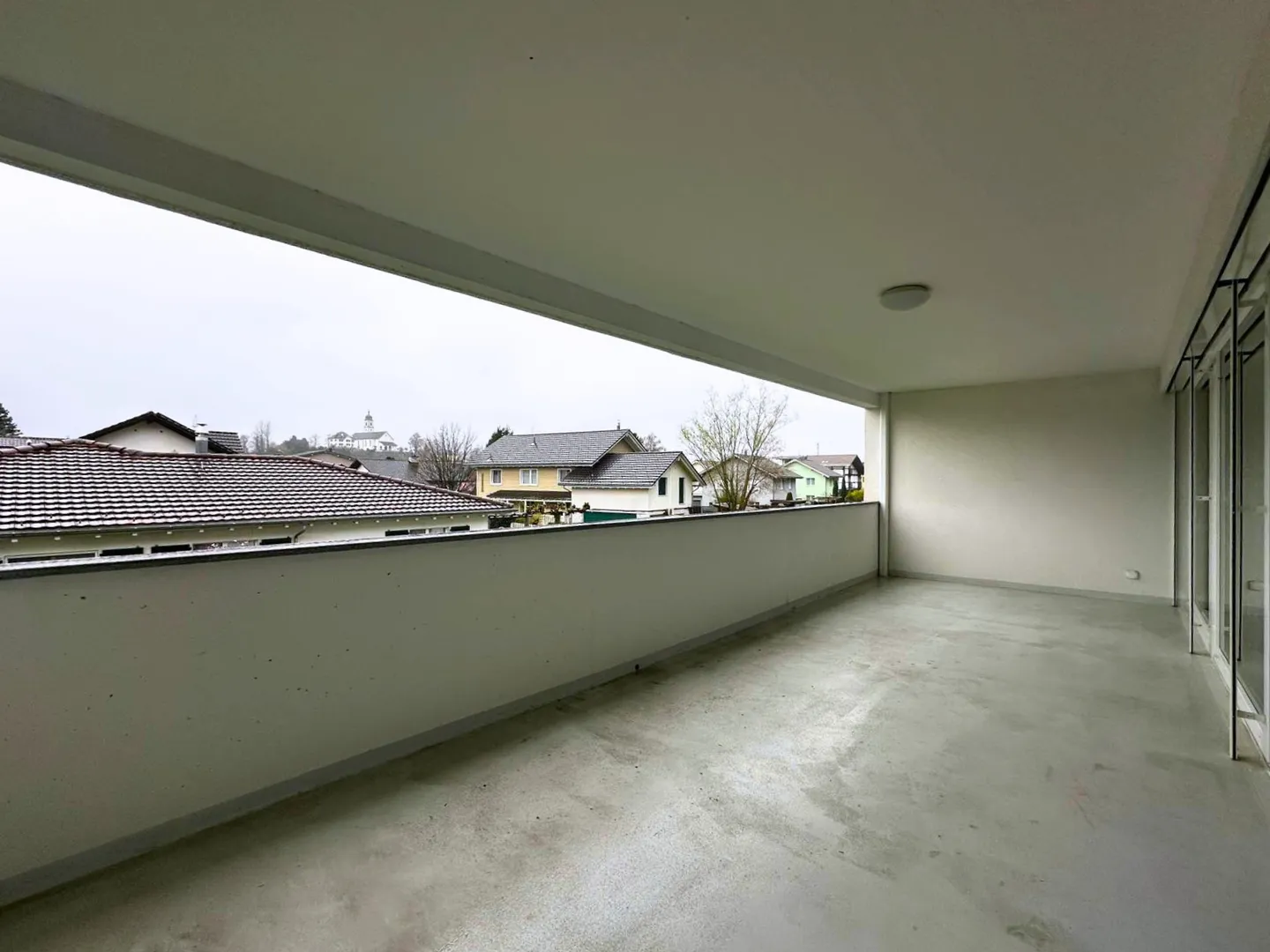 Appartamento moderno di 3,5 stanze al 1° piano con grande balcone - Foto 5 di 13