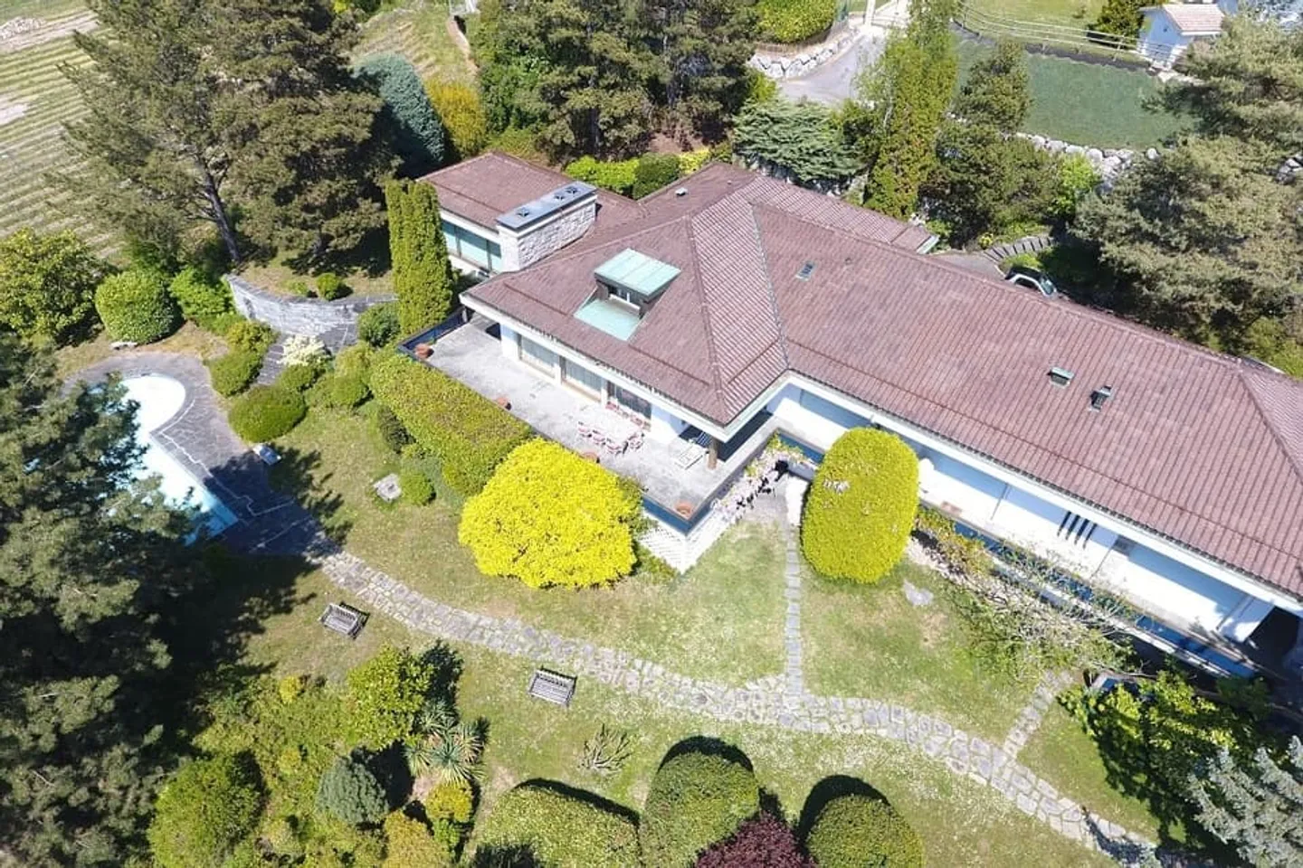 Imponente proprietà, tranquilla, vista, piscina, grande giardino - Foto 13 di 13