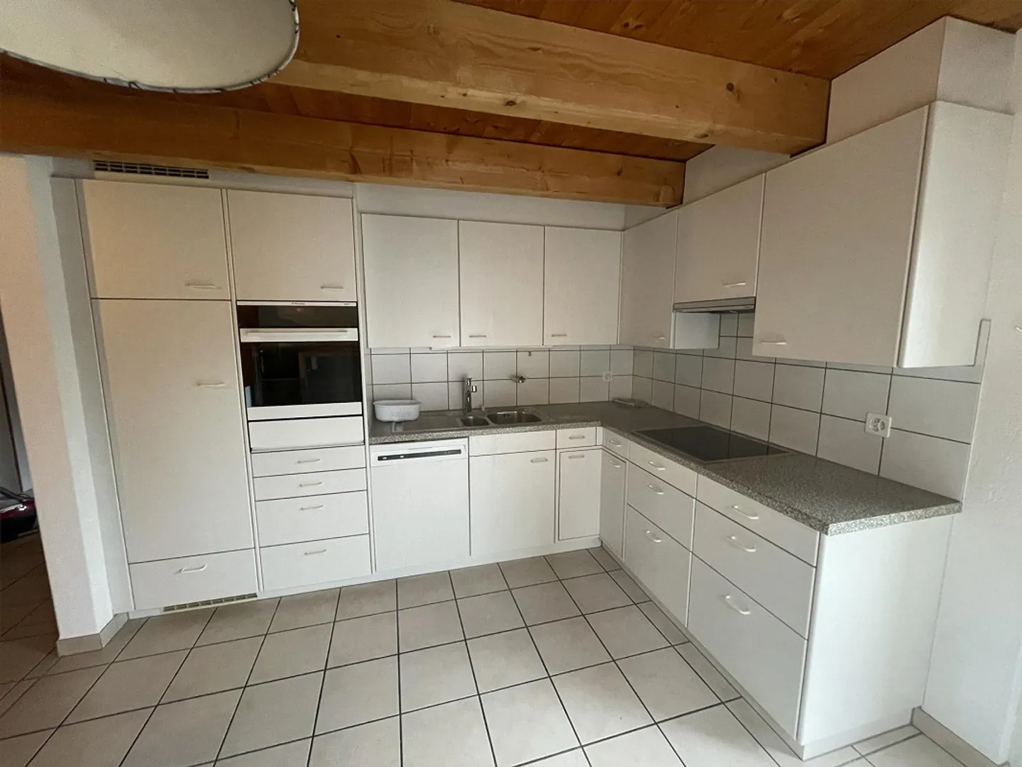 Appartement 4,5 pièces, balcon, emplacement central - Photo 5 sur 26
