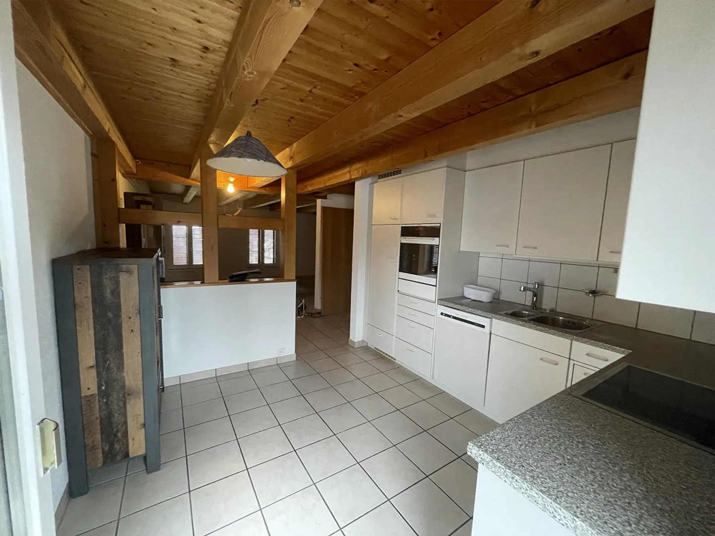 Appartement 4,5 pièces, balcon, emplacement central - Photo 10 sur 26