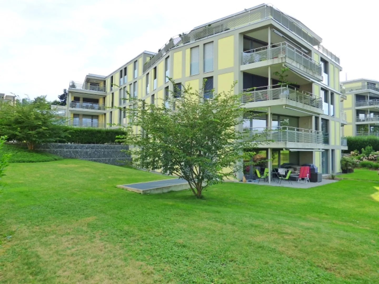 Aimez-vous l'espace ? Votre nouveau rêve de maison ! - Photo 1 sur 5