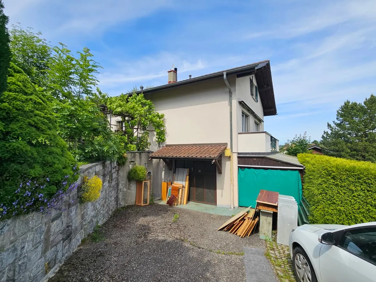 Individual Villa - Photo 2 of 10
