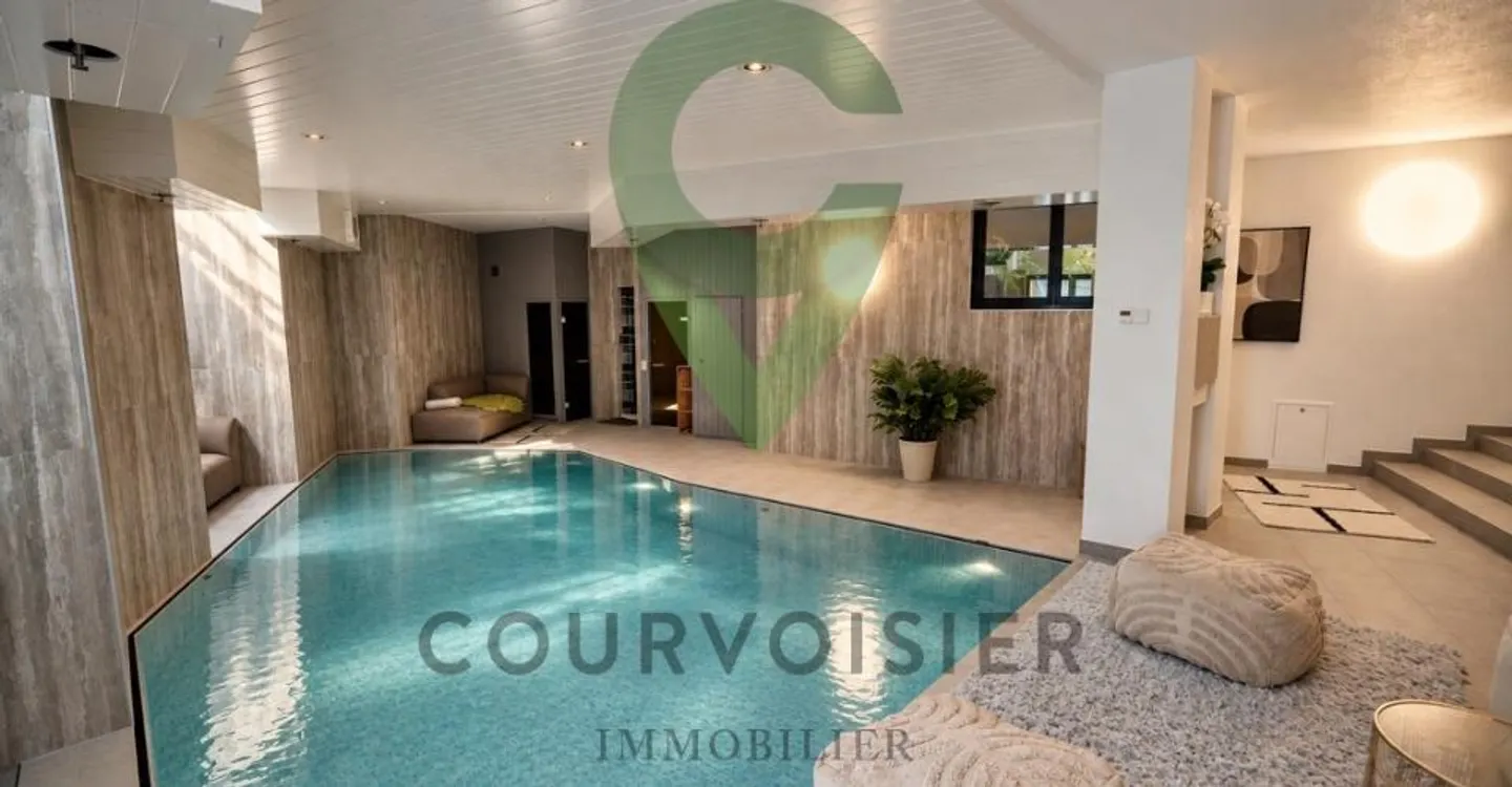 Außergewöhnliches Anwesen mit außergewöhnlichem Panoramablick und 2 Pools - Foto 10 von 13