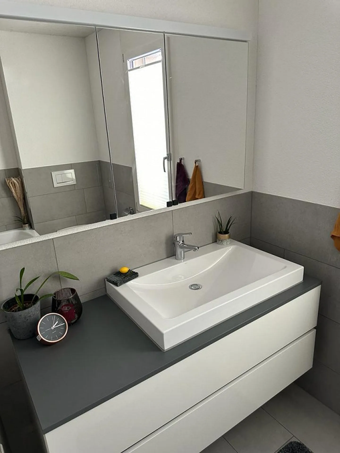 Moderno appartamento di 4,5 stanze con due balconi - Foto 7 di 18