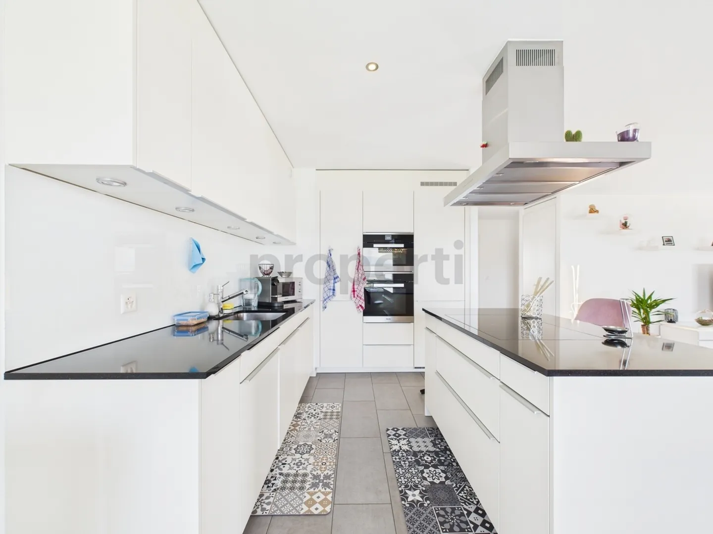 Domaine Plein Soleil - a quiet, bright and modern living space - Photo 4 of 12