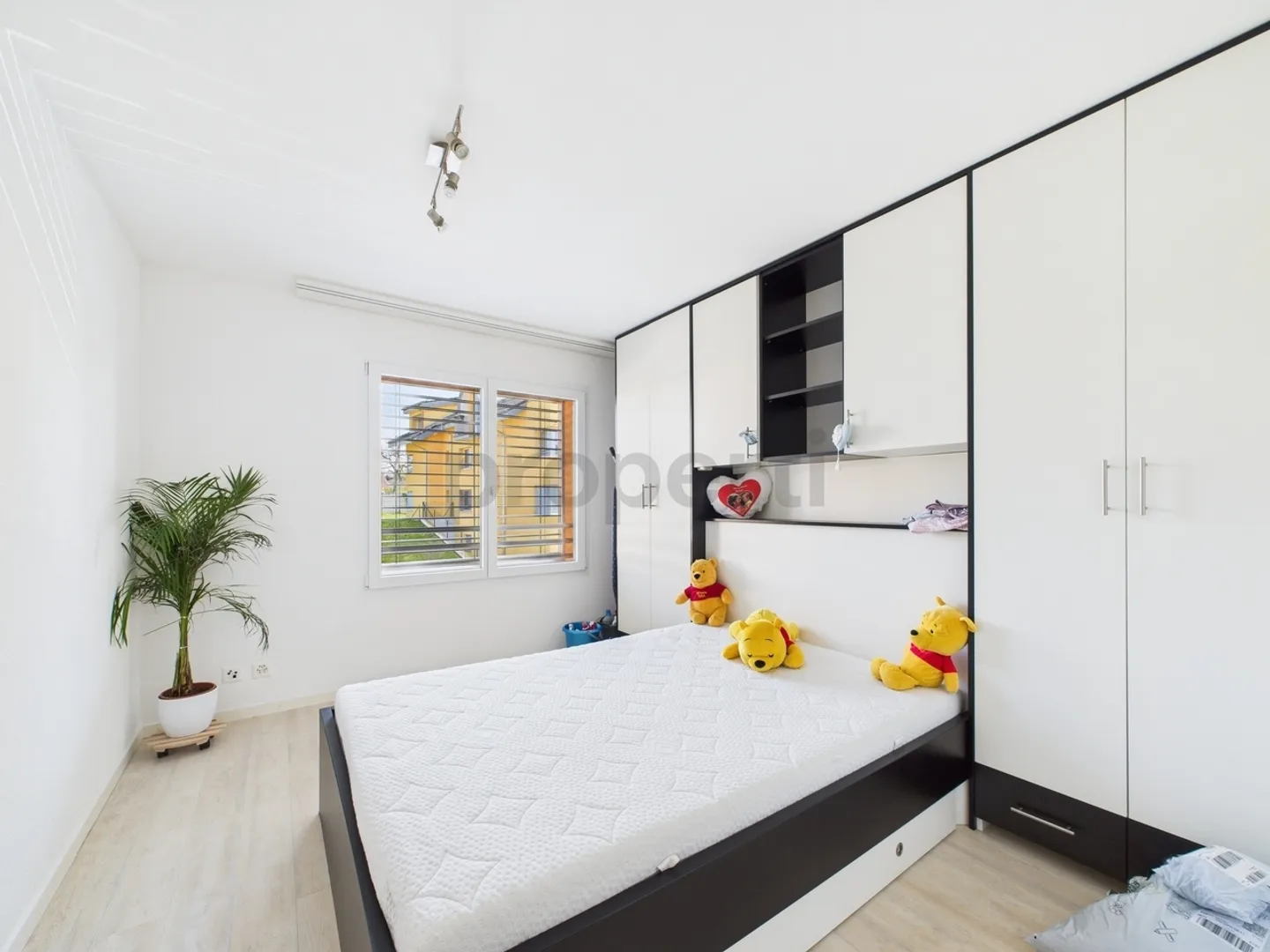Domaine Plein Soleil - a quiet, bright and modern living space - Photo 7 of 12