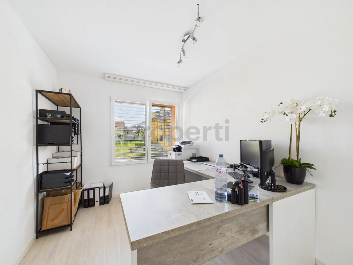 Domaine Plein Soleil - a quiet, bright and modern living space - Photo 8 of 12