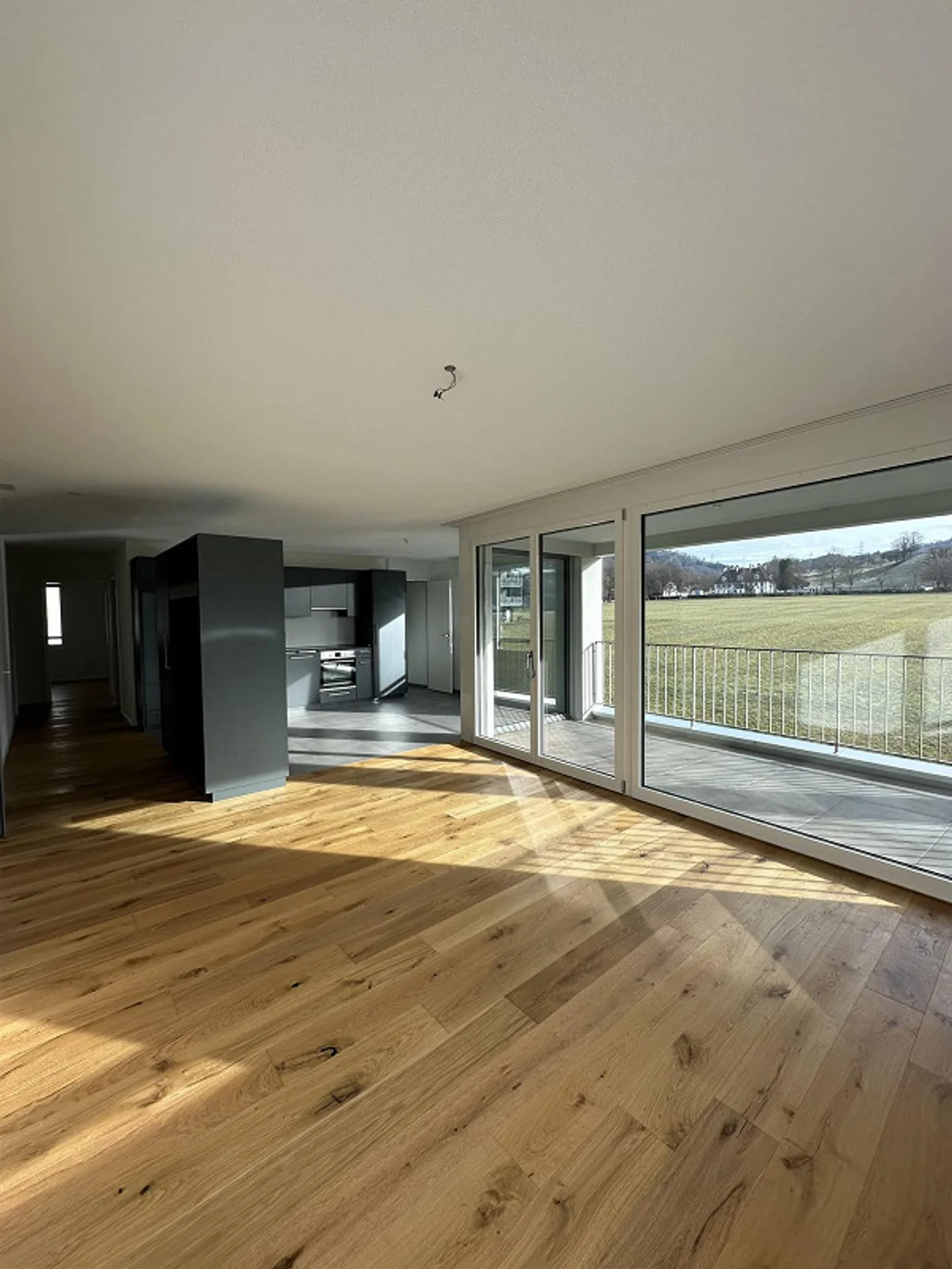 Neubauwohnung mit Grünblick - Foto 3 von 10