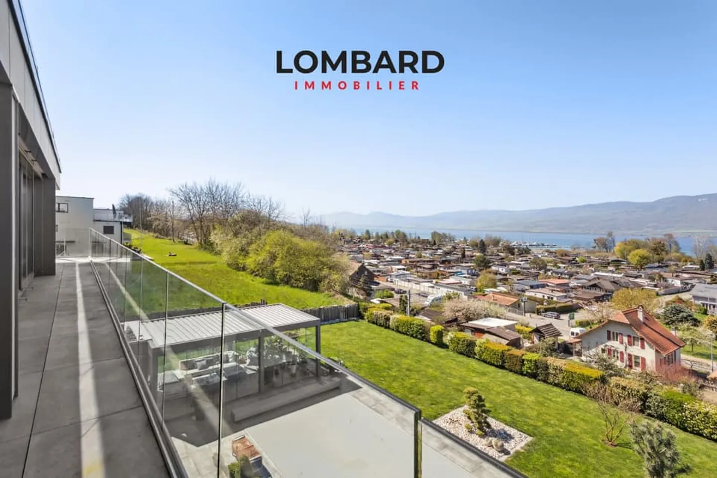 Magnifique attique avec vue panoramique sur le lac de Neuchâtel - Photo 2 of 11