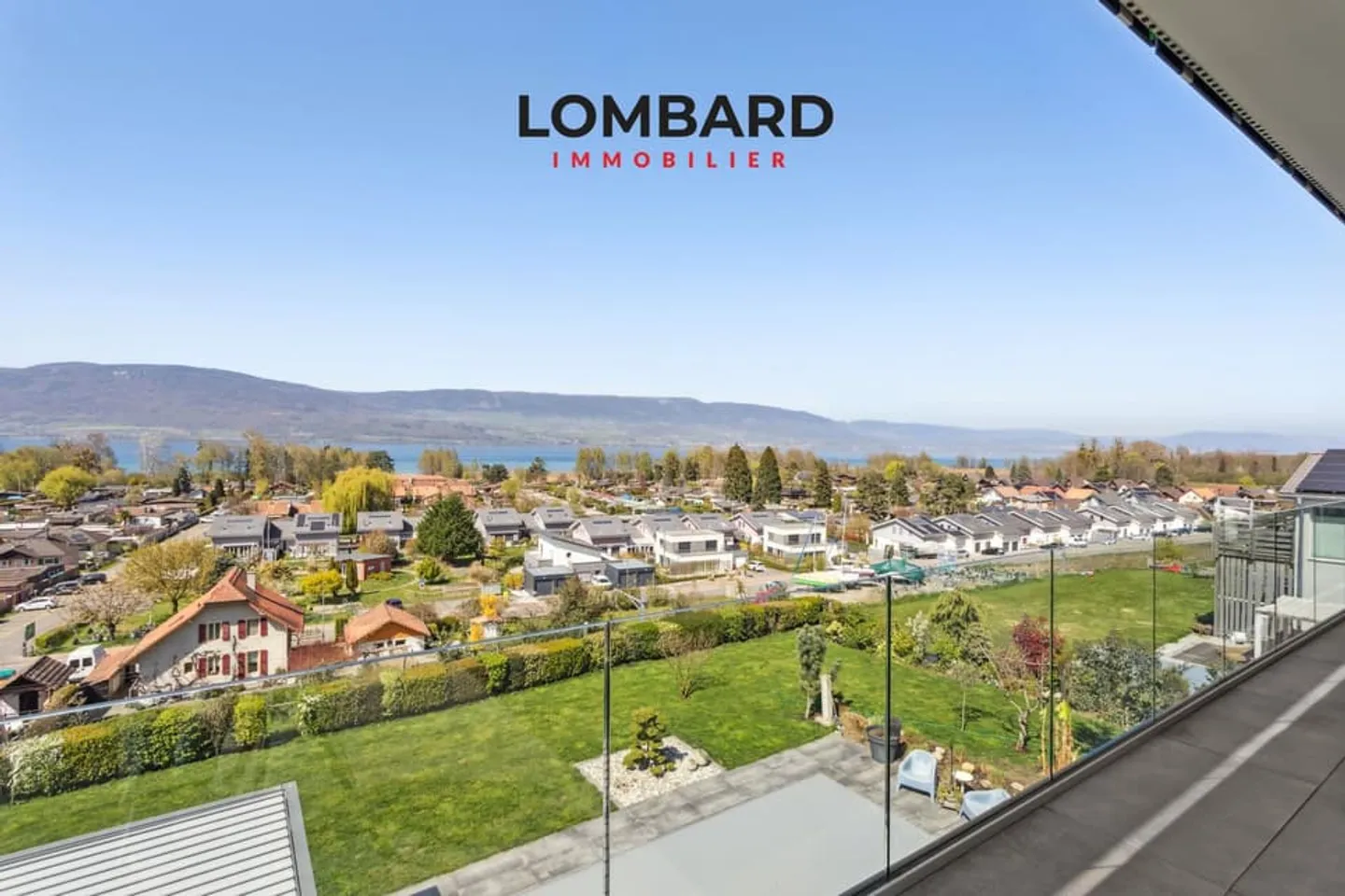 Magnifique attique avec vue panoramique sur le lac de Neuchâtel - Photo 3 of 11