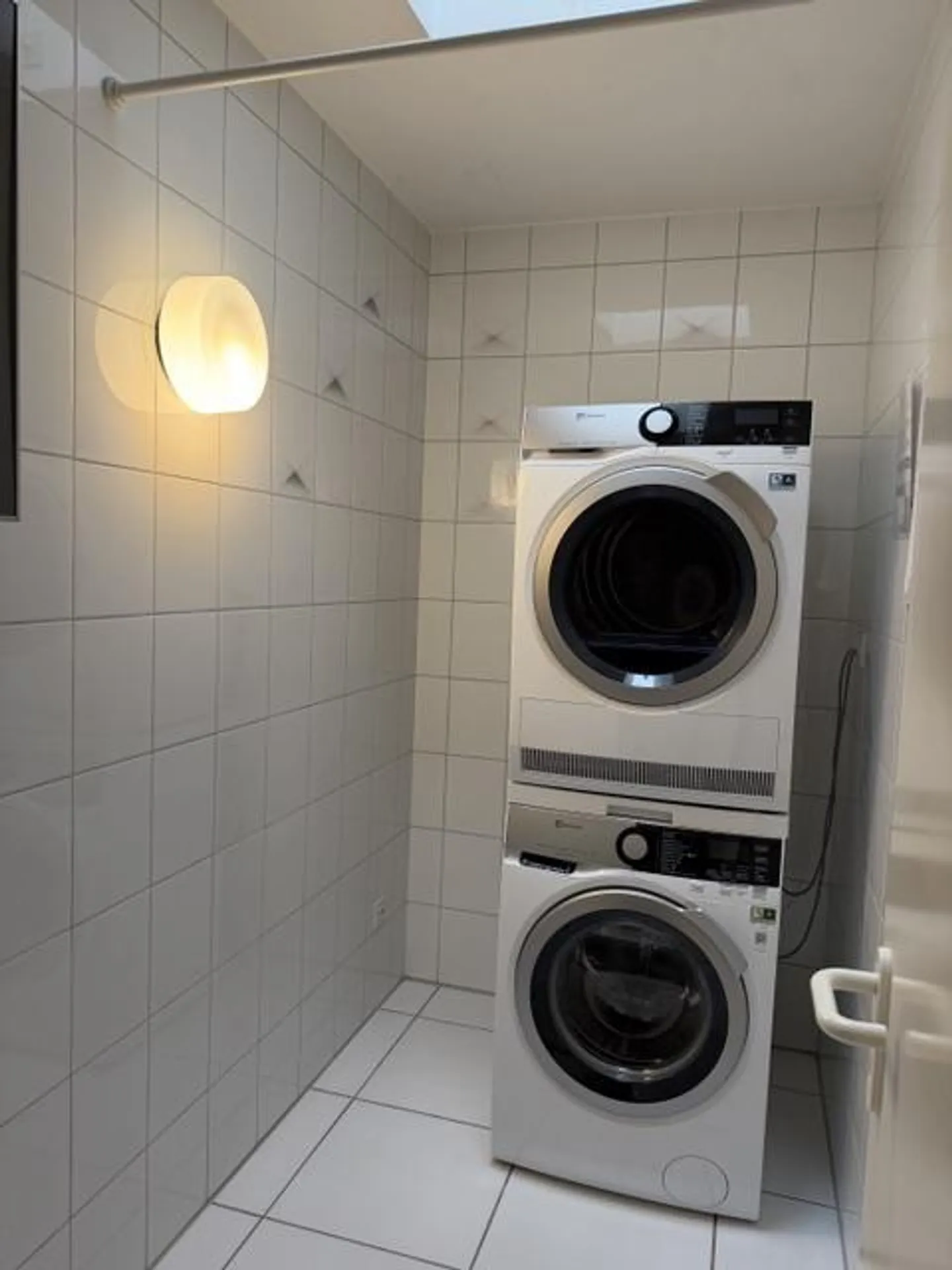Helle 4.5-Zimmer Dachwohnung - Nachmieter gesucht - Foto 5 von 11