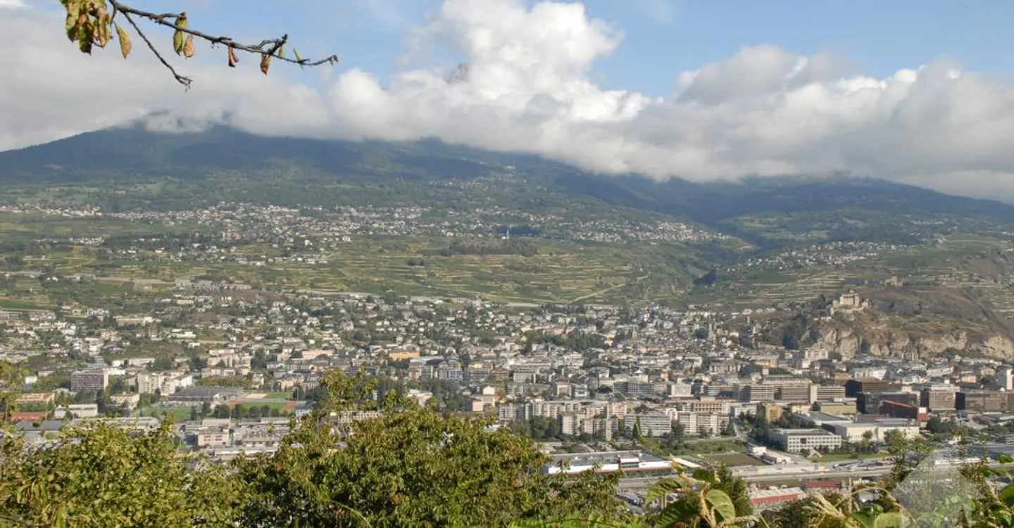 Bellissimo Terreno con Vista Stupenda - Foto 2 di 13
