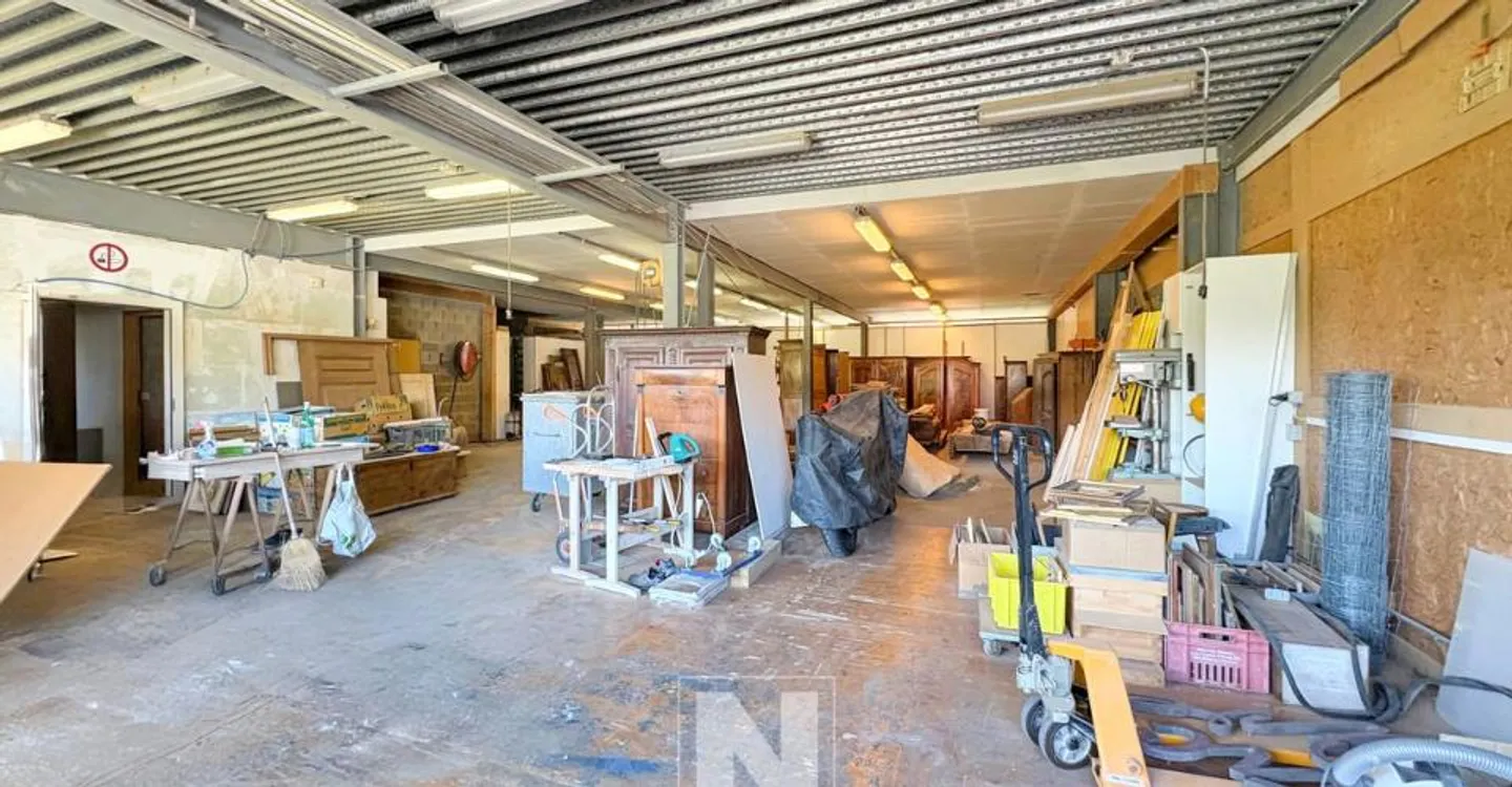 Gebäude zu verkaufen in Avenches - Mit 150m2 Wohnung und großem Lager - Foto 9 von 12