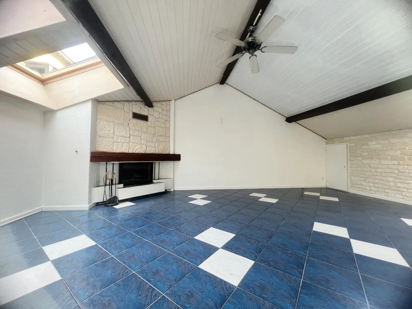 Letzte Etage 4.5 Zimmer - Foto 2 von 11