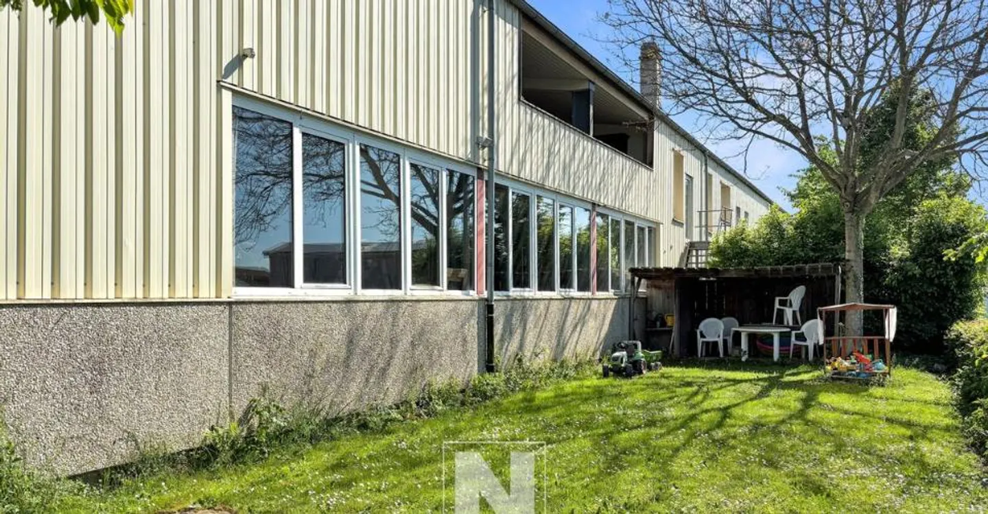 Gebäude zu verkaufen in Avenches - Mit 150m2 Wohnung und großem Lager - Foto 12 von 12