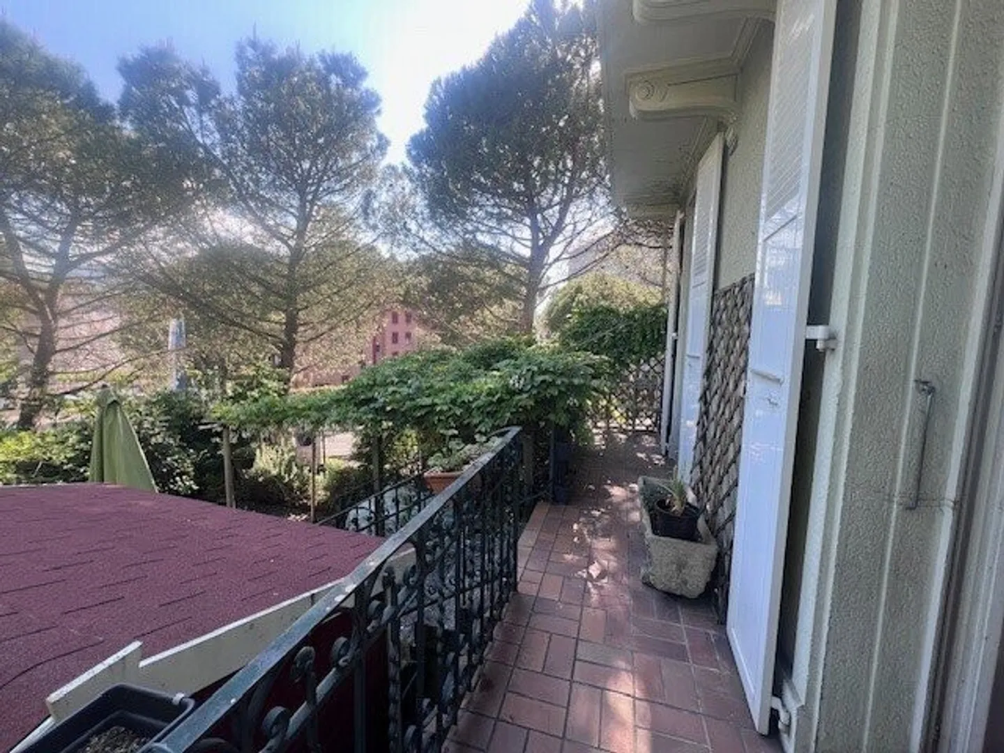 Bell'appartamento di 3 stanze con giardino - Foto 1 di 11