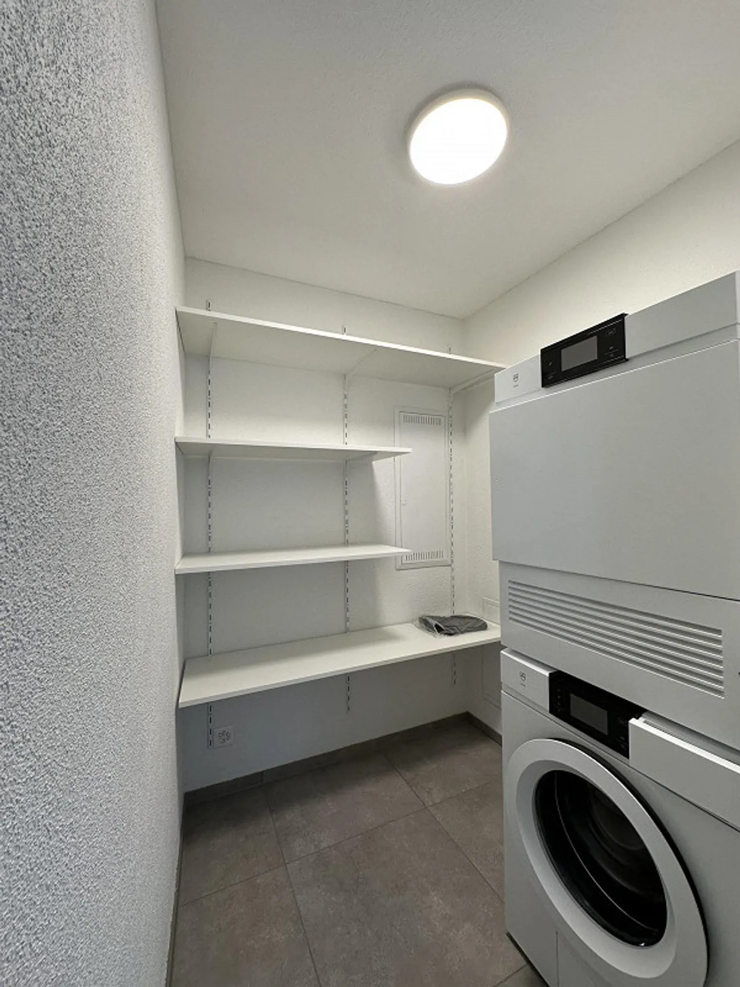 Nuovo appartamento in un ambiente verde - Foto 11 di 13