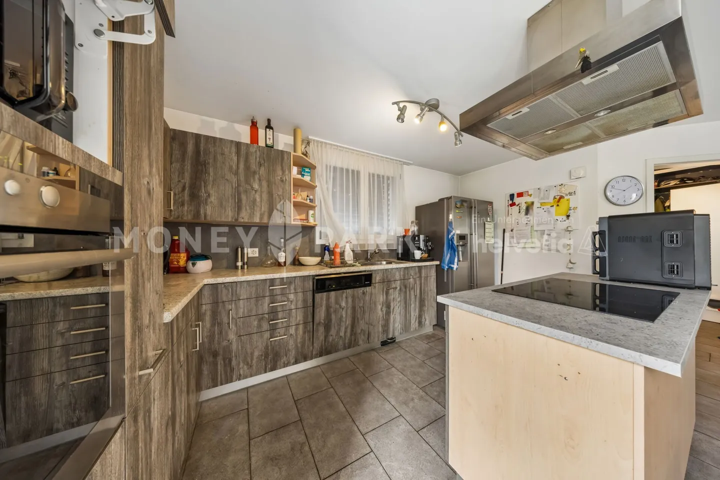 Spacious 6.5-room semi-detached house with garden and high living comfort - Photo 3 of 12