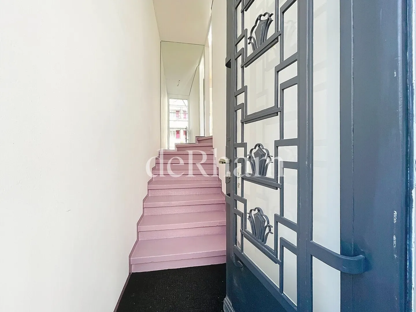 Magnificent 3.5 rooms fully renovated! - Photo 3 of 7