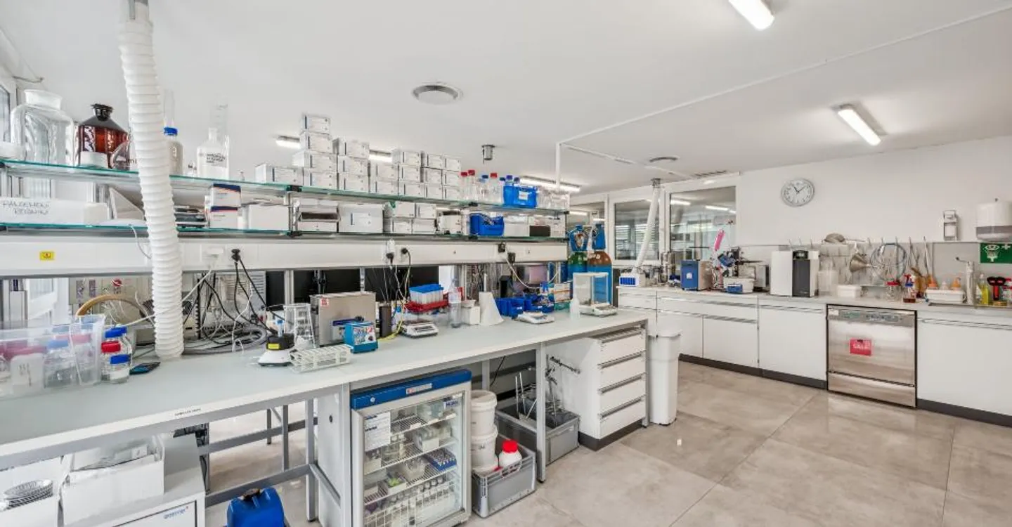 Laboratory space with offices for rent - Chavornay - Photo 1 of 8