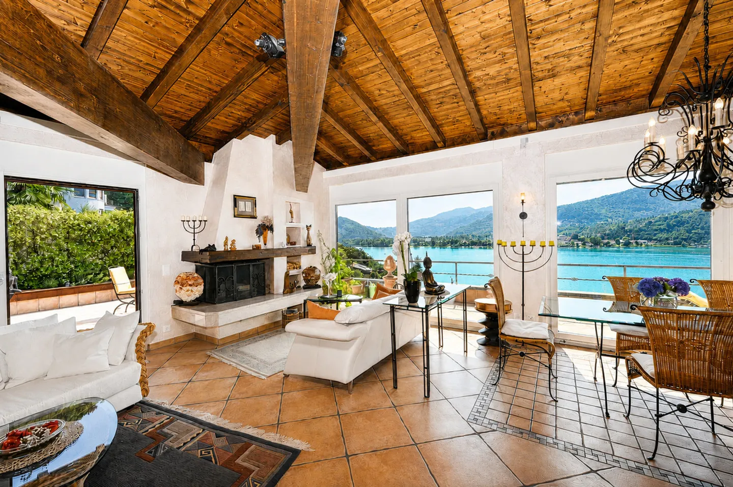 Attico Elegante con Vista Lago - Foto 6 di 23