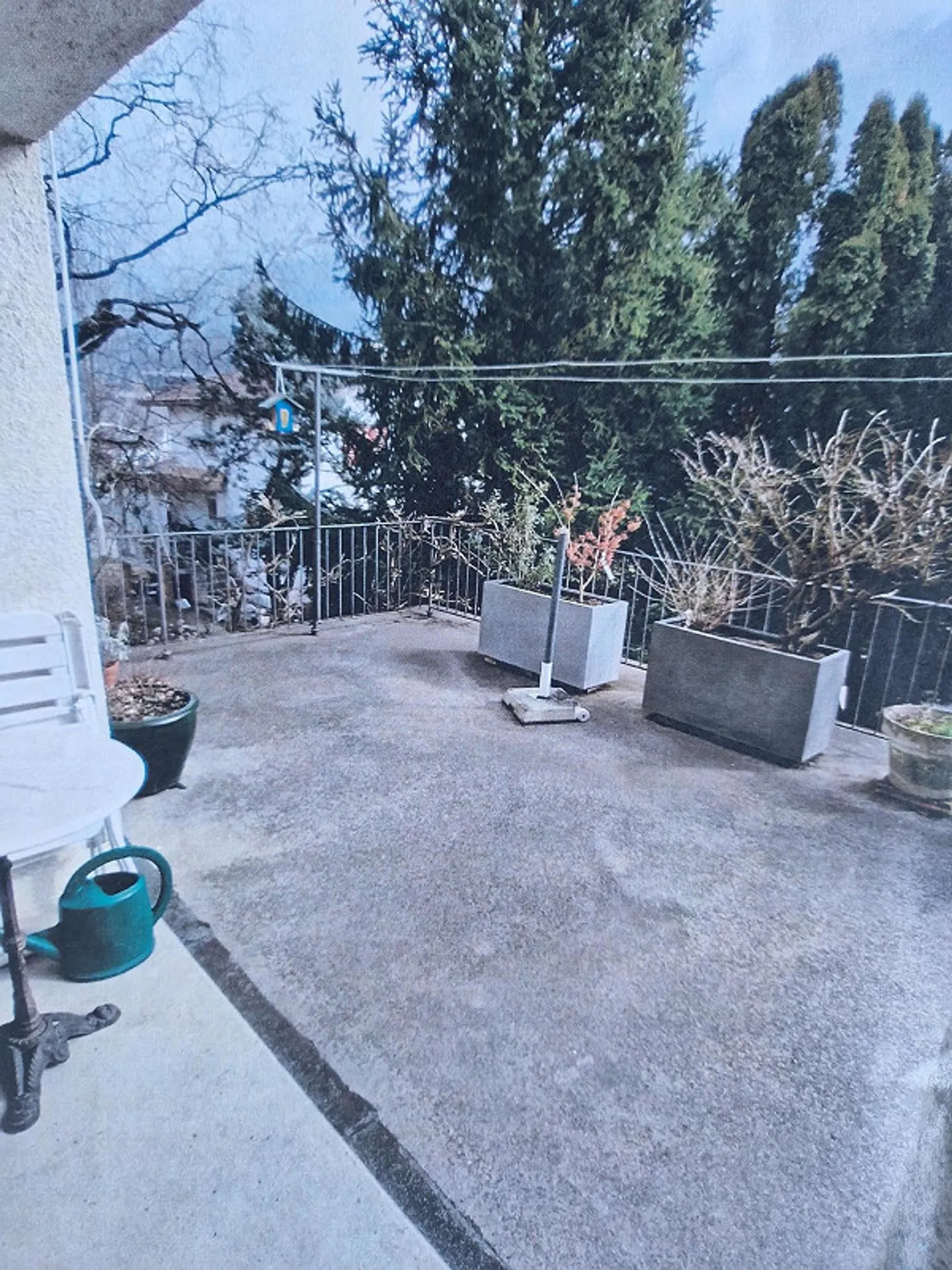 Charmante, heimelige 4.5 Wohnung mit grosser Terrasse - Foto 2 di 10