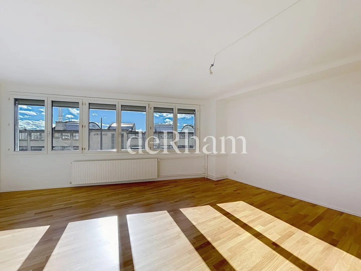 Magnificent 3.5 rooms fully renovated! - Photo 7 of 7