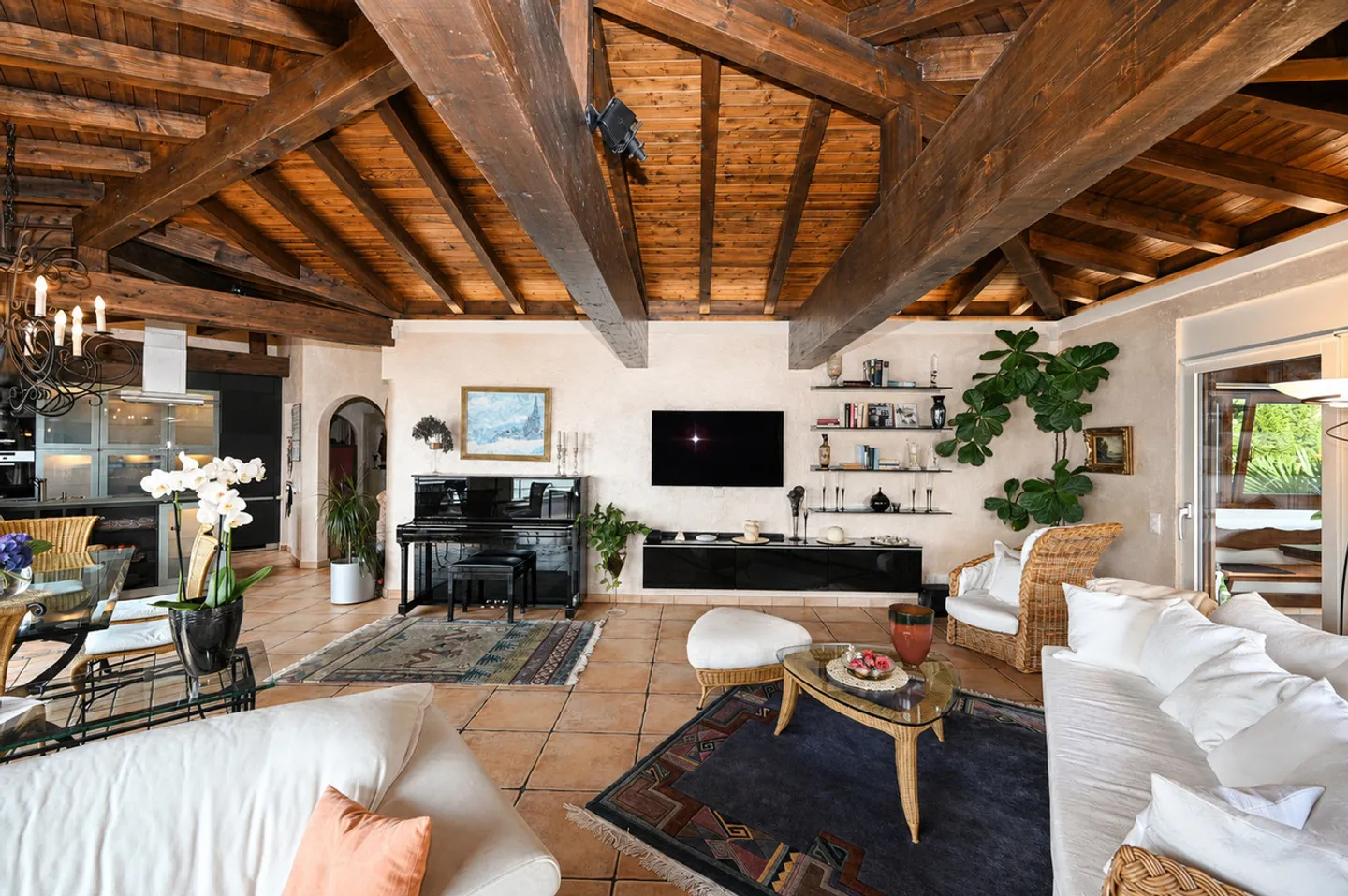 Attico Elegante con Vista Lago - Foto 10 di 23