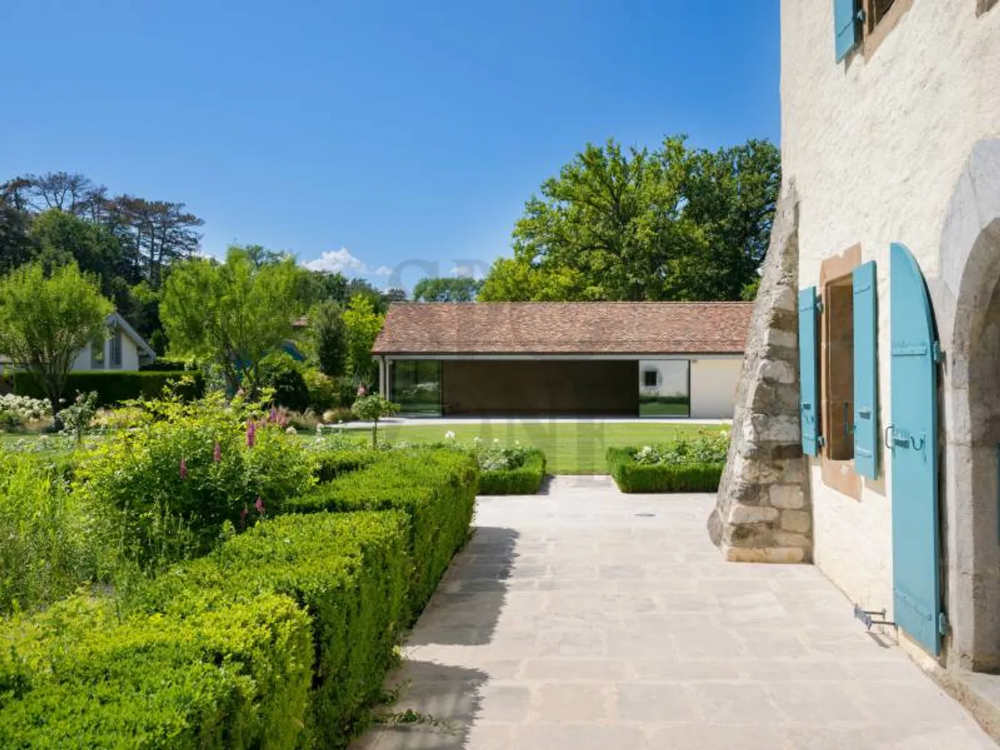 Magnifico complesso del XVIII secolo nel cuore della campagna ginevrina - Foto 3 di 12