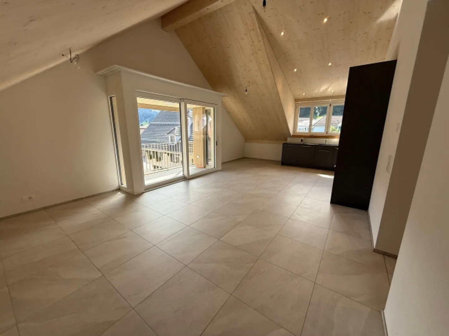 Attico in Standard di Proprietà - Foto 1 di 9