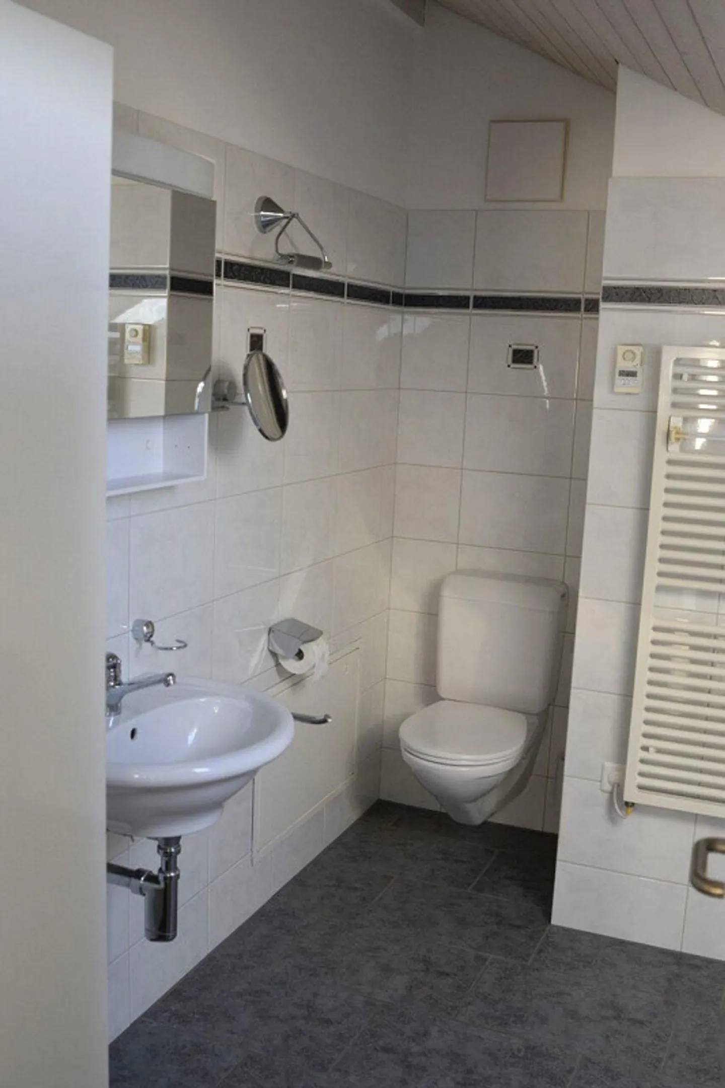Bellissimo appartamento mansardato 3.5 locali con loggia - Foto 5 di 7