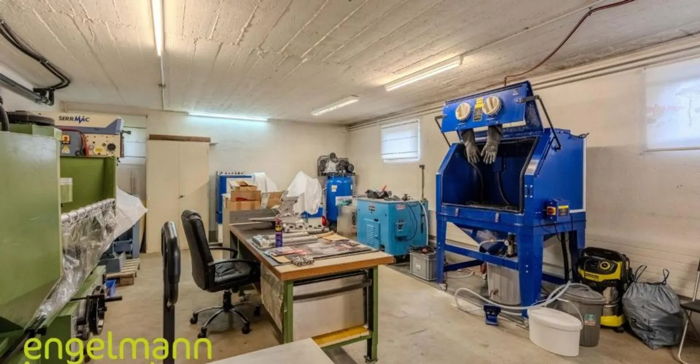 Oggetto di investimento: locali commerciali, garage e laboratorio - Foto 10 di 12