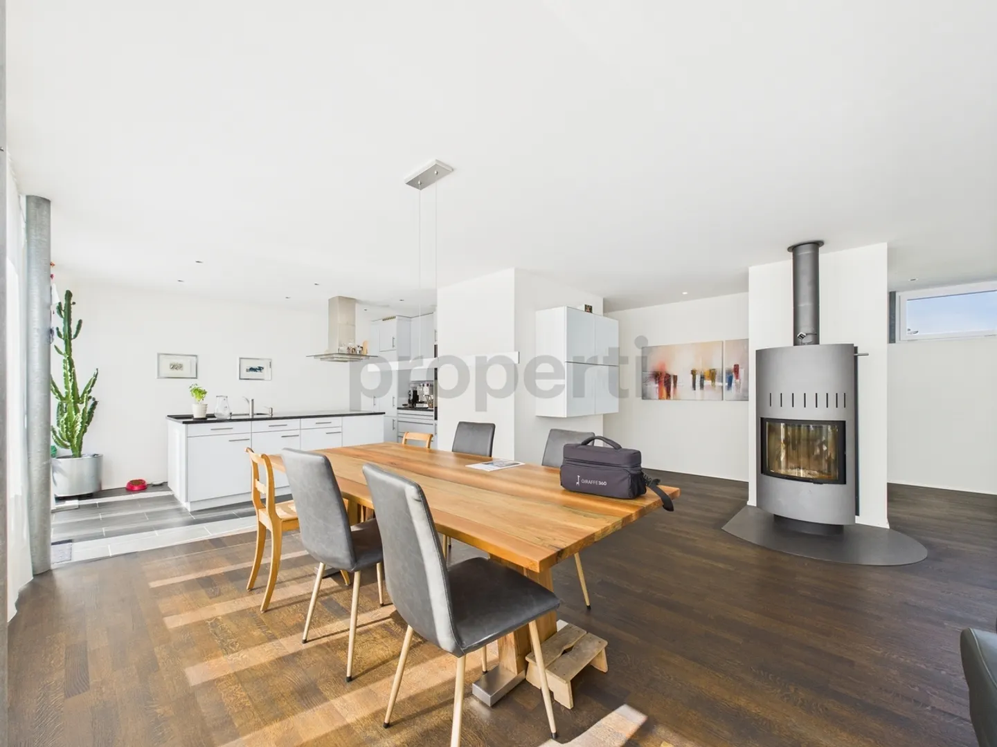 Lichtdurchflutetes Einfamilienhaus in Wädenswil - Foto 1 von 11