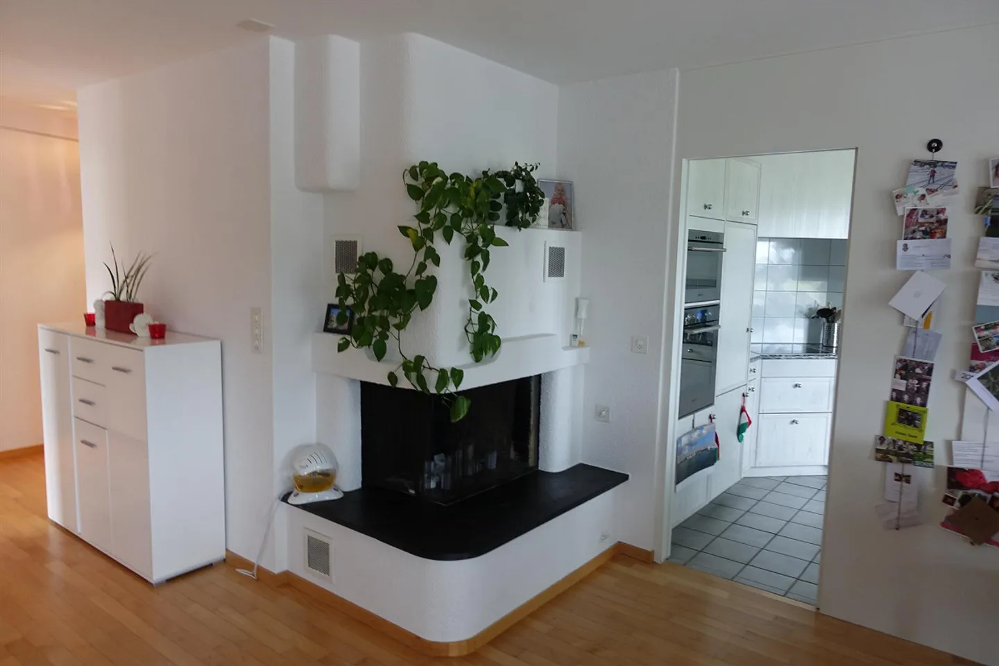 Schöne, grosse 4.5 Zimmerwohnung an ruhiger Lage  mit Lift, - Foto 5 di 23
