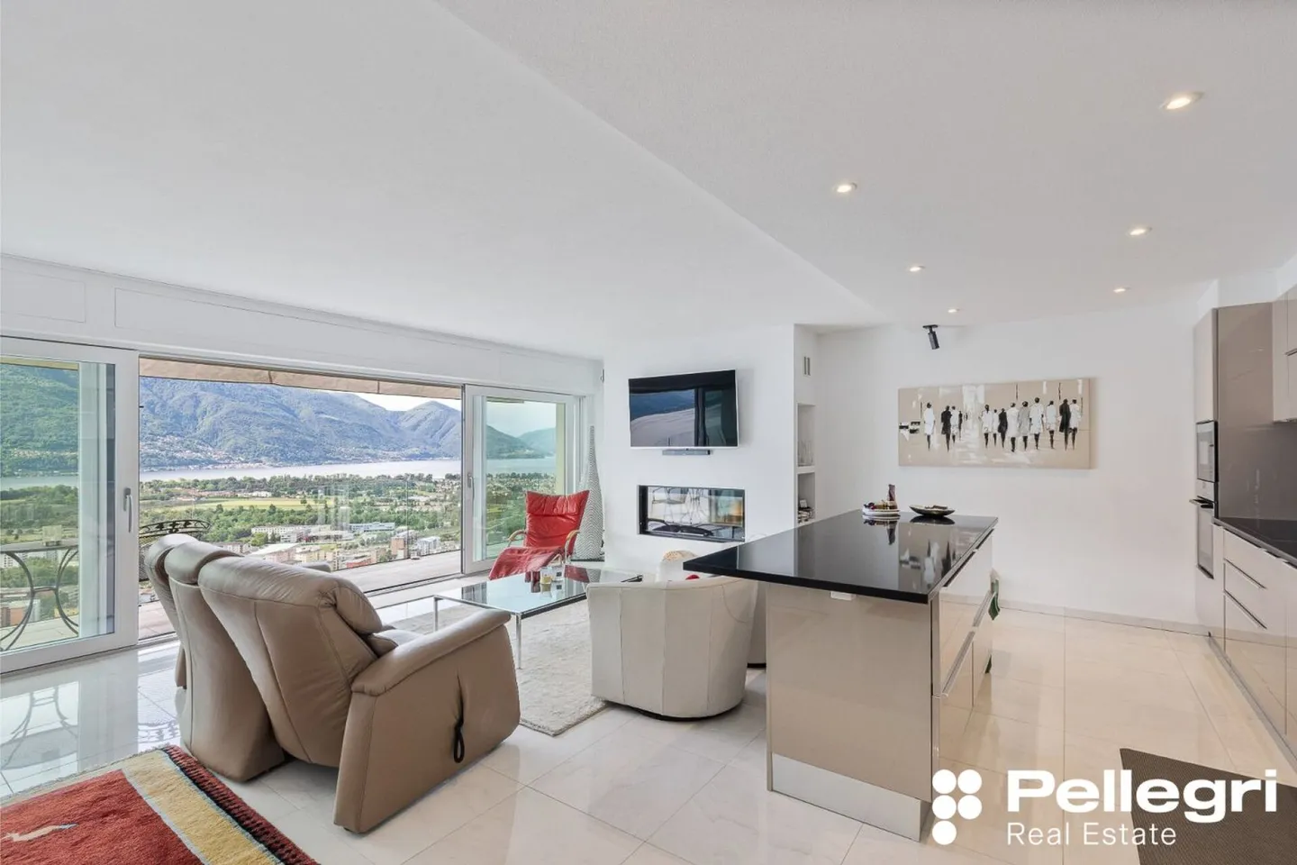 Villa moderne de 5,5 pièces avec piscine et vue sur le lac - Photo 8 sur 10