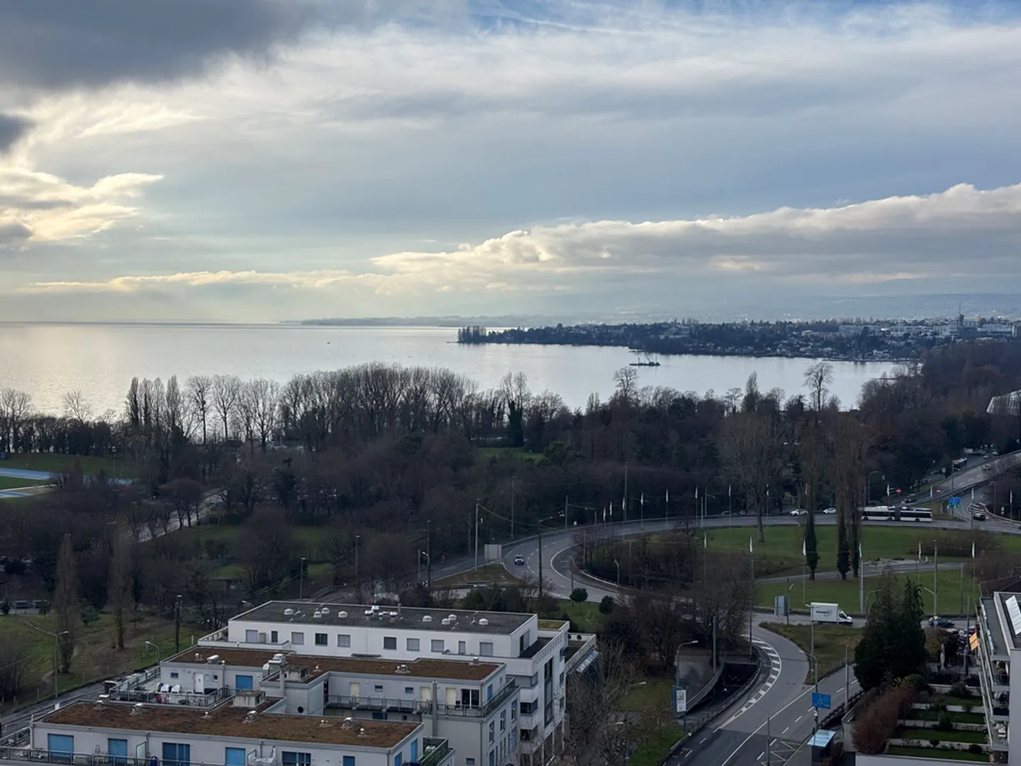 3.5 Room Apartment - Photo 2 of 3