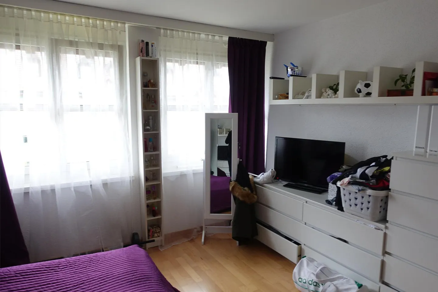 Schöne, grosse 4.5 Zimmerwohnung an ruhiger Lage  mit Lift, - Foto 18 di 23