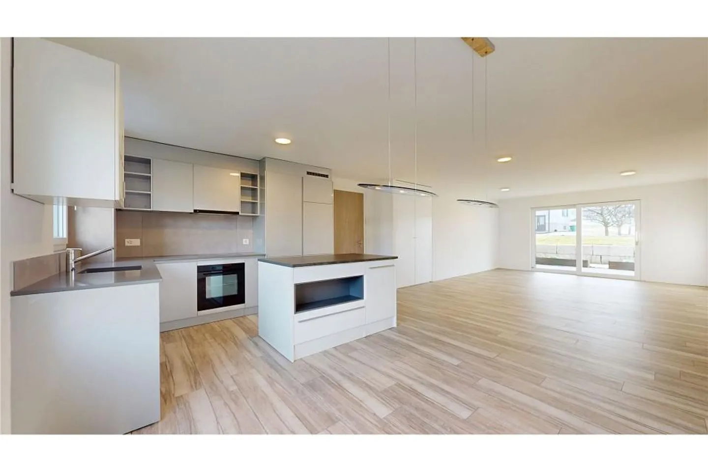 Magnifico appartamento di 3,5 locali di 100 m2 a 15 minuti dal centro di Friburgo / Excl... - Foto 2 di 6